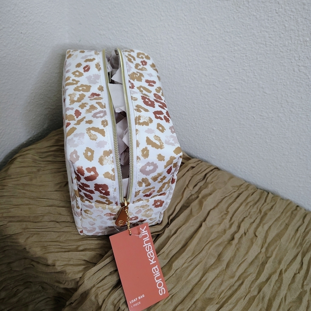 Sonia Kashuk White and Tan Animal Print Cosmetic Bag NWT Sz 8" W x 6" H x4" D - Picture 6 of 7